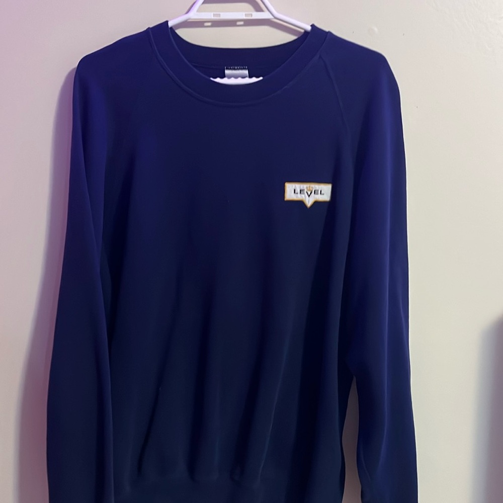 Level Crew neck